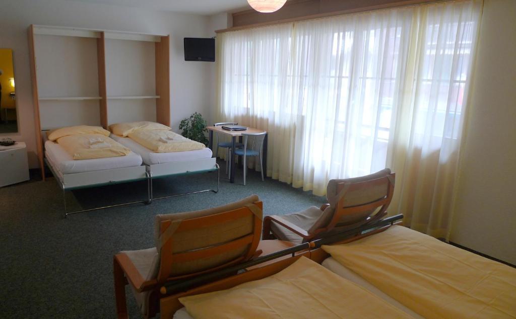 Hotel Crystal Lauterbrunnen Room photo